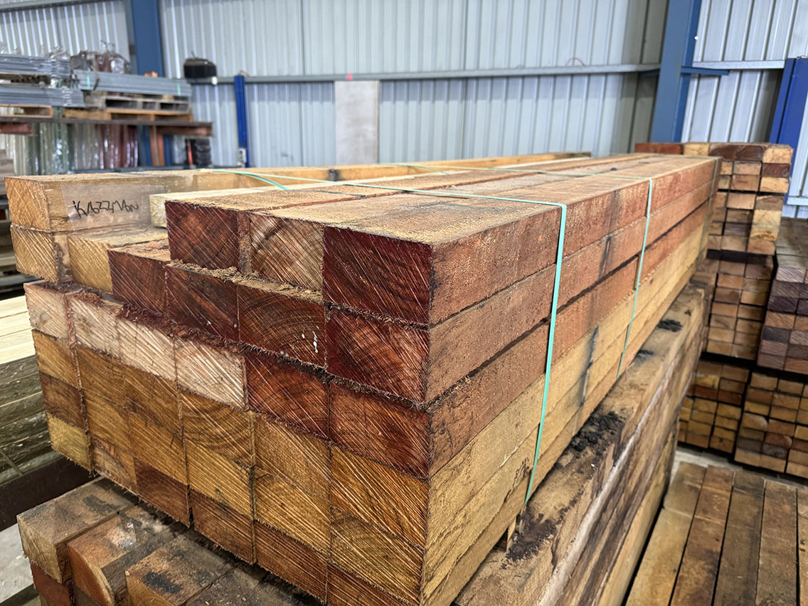 Hardwood Fence Posts 125x75 - Image 4