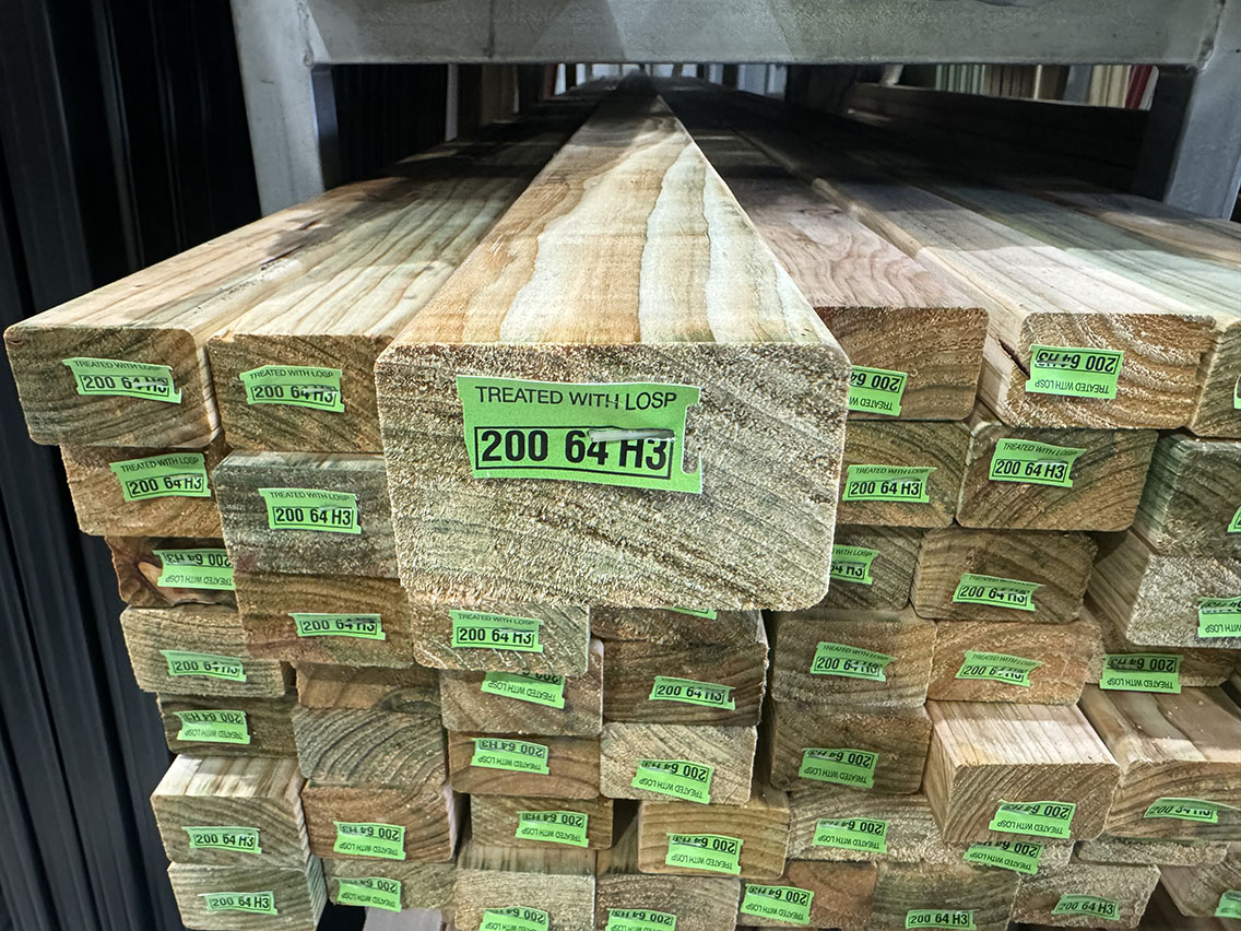 M10 F7 Treated Pine 70x45